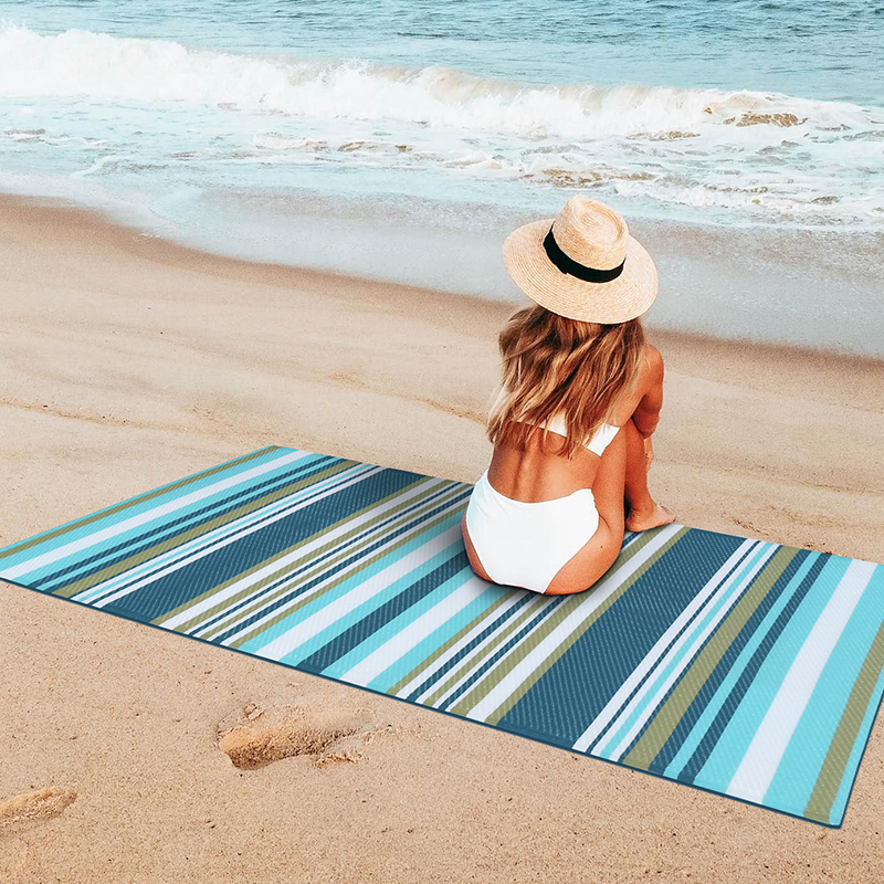 Why Plastic Waterproof Outdoor Rugs Are Ideal for Poolside Areas?